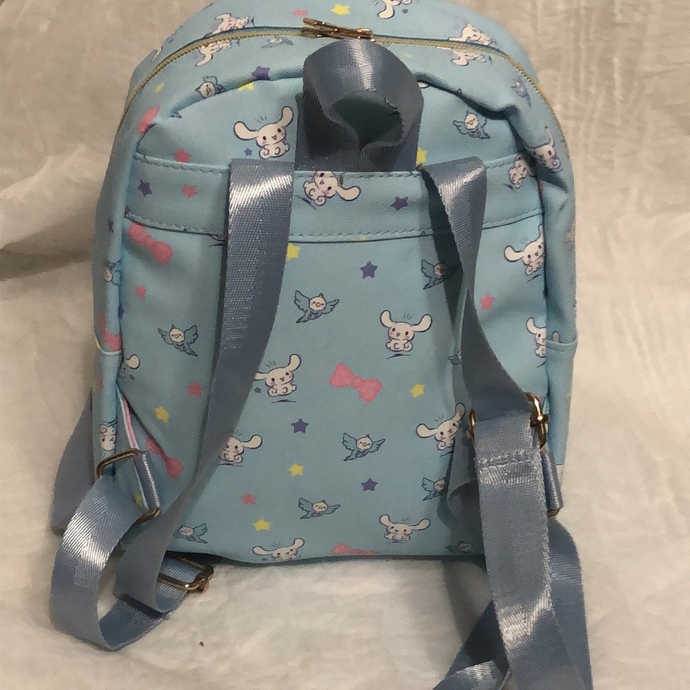 Cinnamon roll Mini Backpack - Picture 4 of 5
